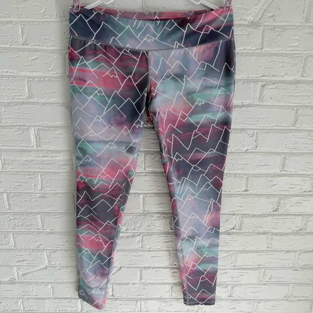 Women's Mossimo Cropped Leggings Size Large Colorful Pastel Mountain Print